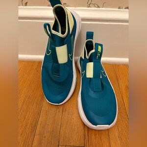 Nike Kids Teal and Lime Slip-On Sneakers